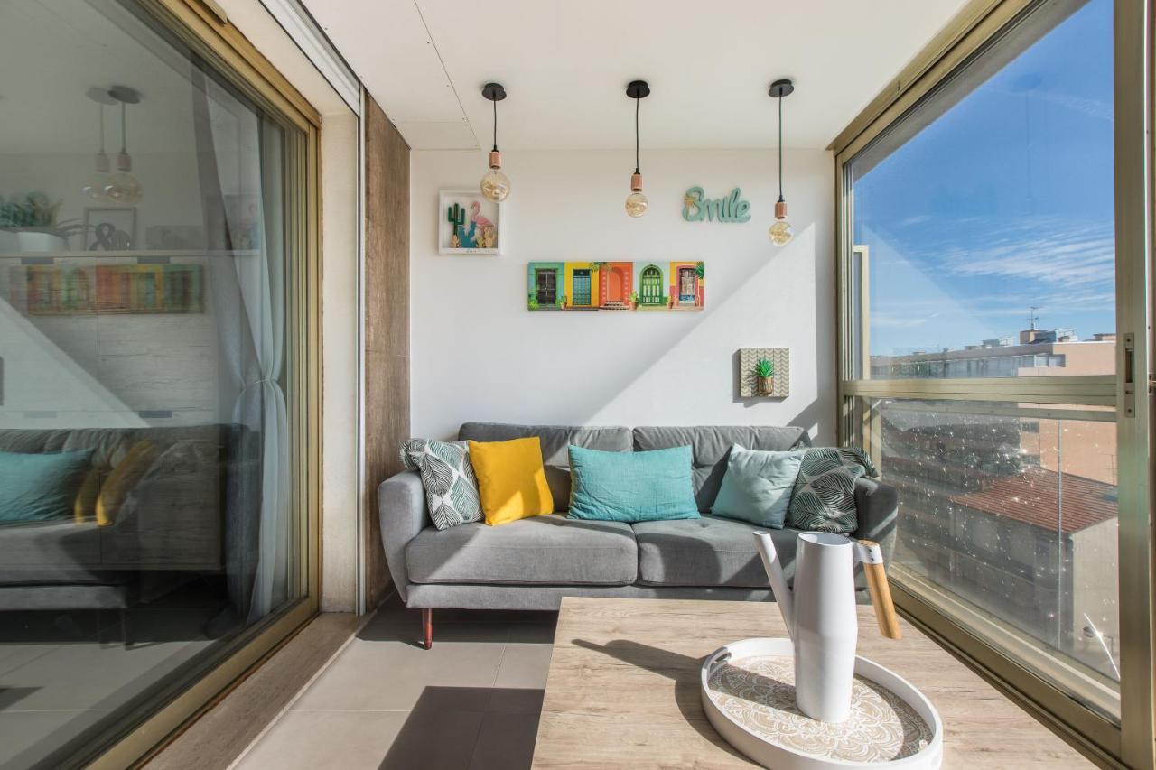 Lb Vacation Rentals I Admire Panoramic Ocean Views Through Walls Of Windows Cannes Buitenkant foto