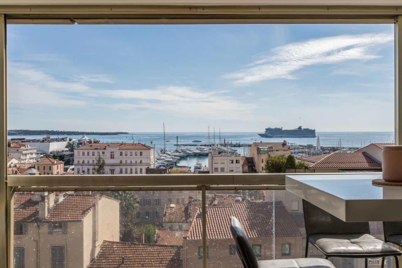 Lb Vacation Rentals I Admire Panoramic Ocean Views Through Walls Of Windows Cannes Buitenkant foto
